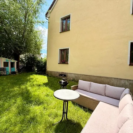 Appartement Moderní Se Zahradou V české Kamenici